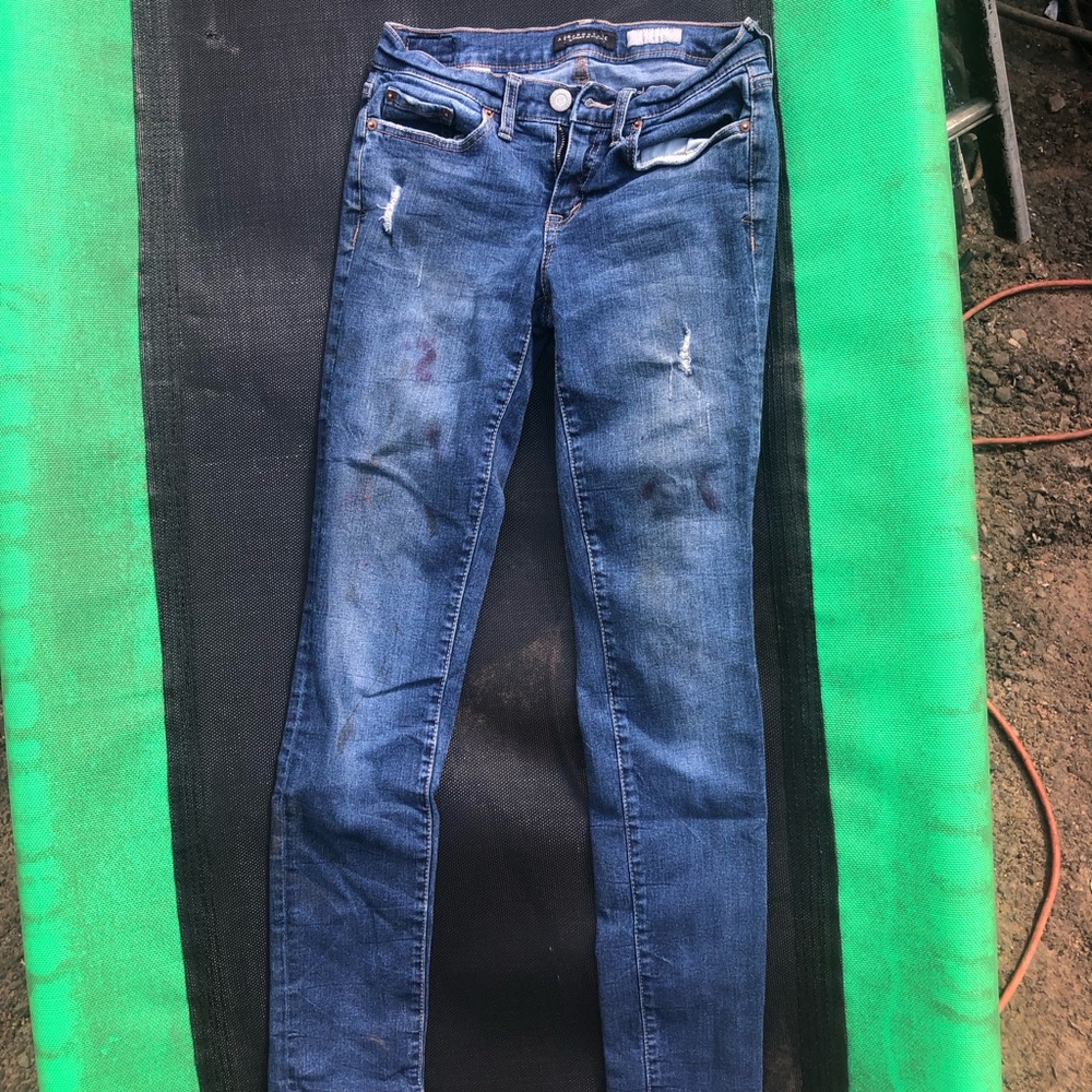 Aeropostale designed in NYC skinny size 2